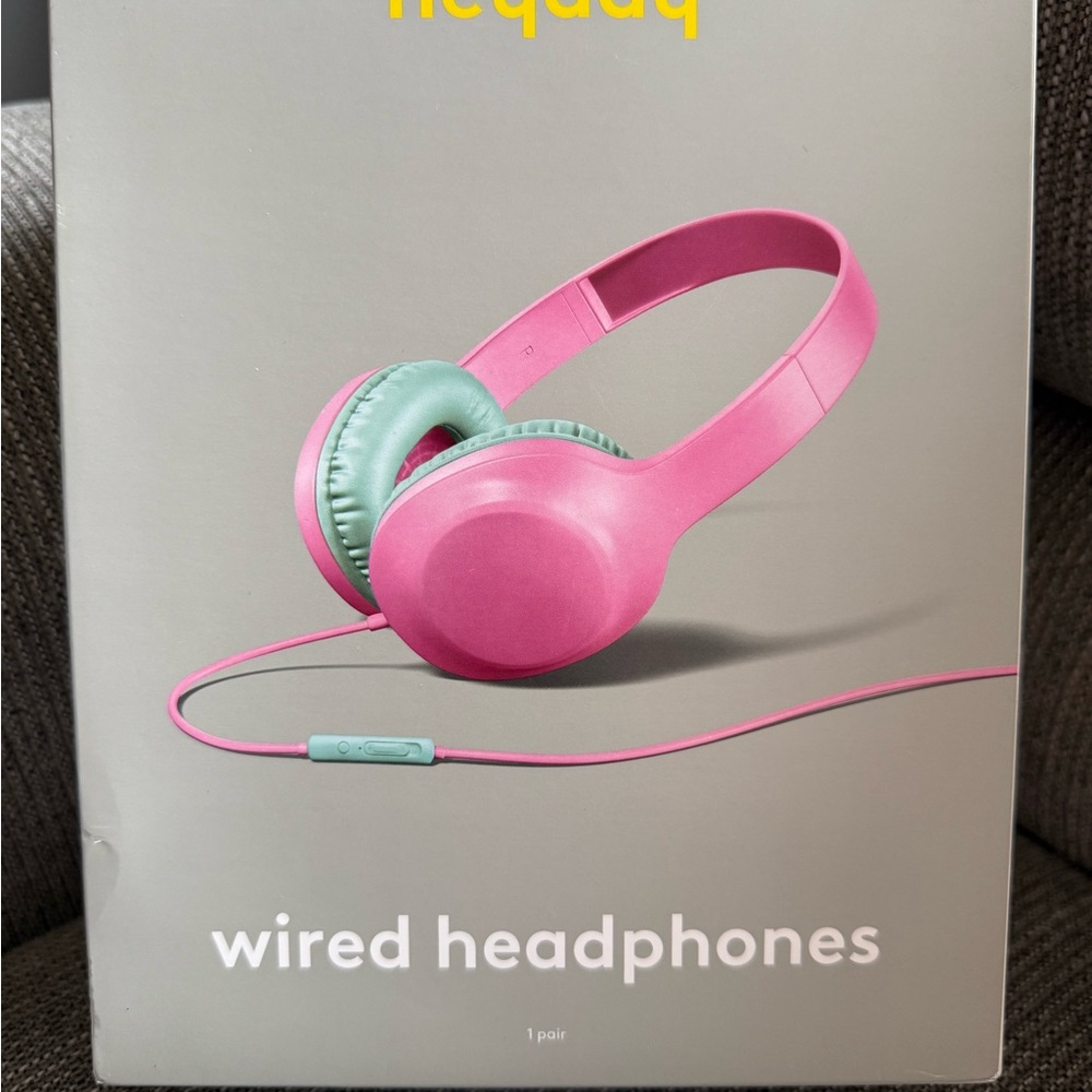 heyday Pink Headphones with Mint Green Cushions